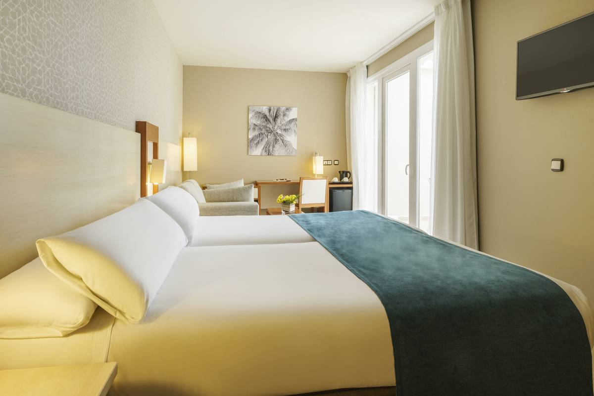 Room Hotel ILUNION Fuengirola